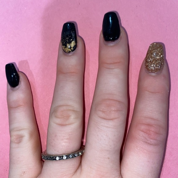 RINGS RINGS RINGS - Picture 2 of 15